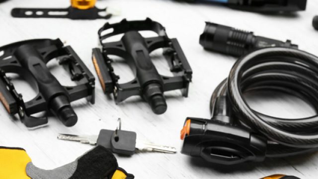 Vente de pièces détachées et accessoires pour moto