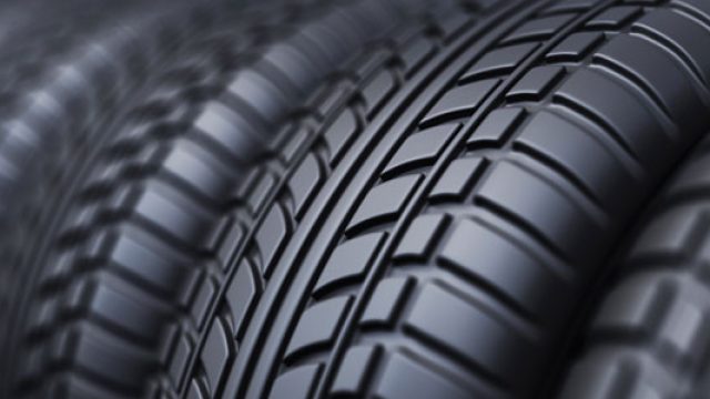 Pneus voiture : comment bien les choisir ?